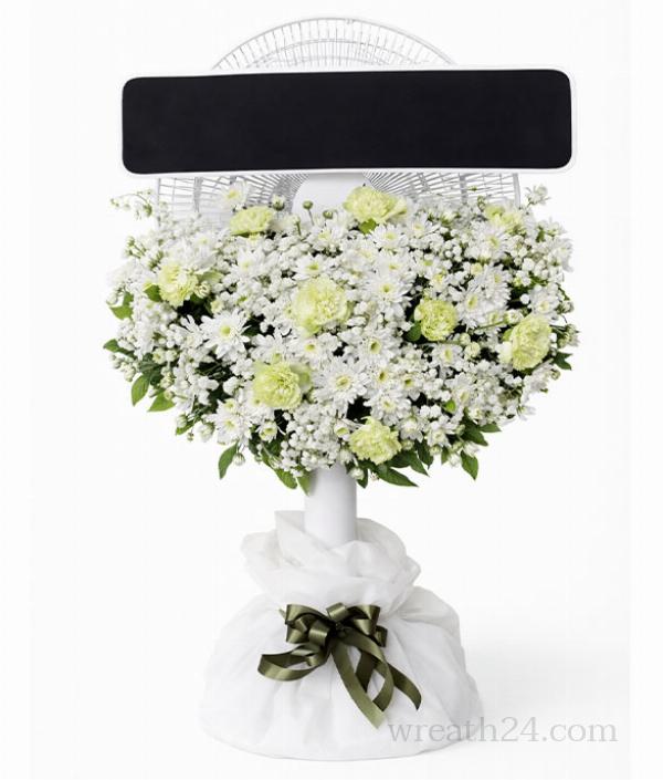 พวงหรีดพัดลมสีขาว ขนาดมาตรฐาน ใช้งานต่อได้จริง เรียบร้อย